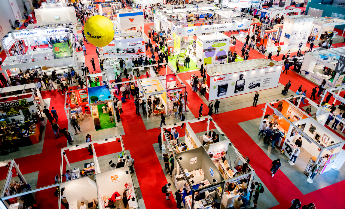 Best Systems for Your Trade Show Booth’s Backdrop