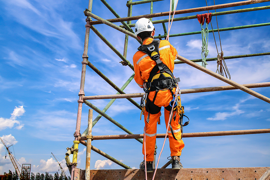 Scaling Heights Safely: The Crucial Role of Scaffolding in Construction Projects