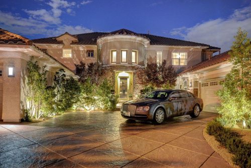 Explore Luxury Home Deals With Trusted Real Estate Agents